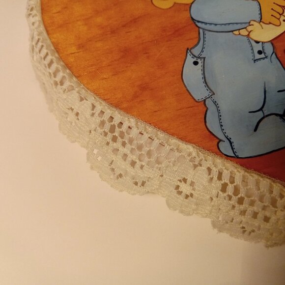 Vintage  2 Handpainted Folk Art Heart Shaped wall decor - Picture 5 of 8